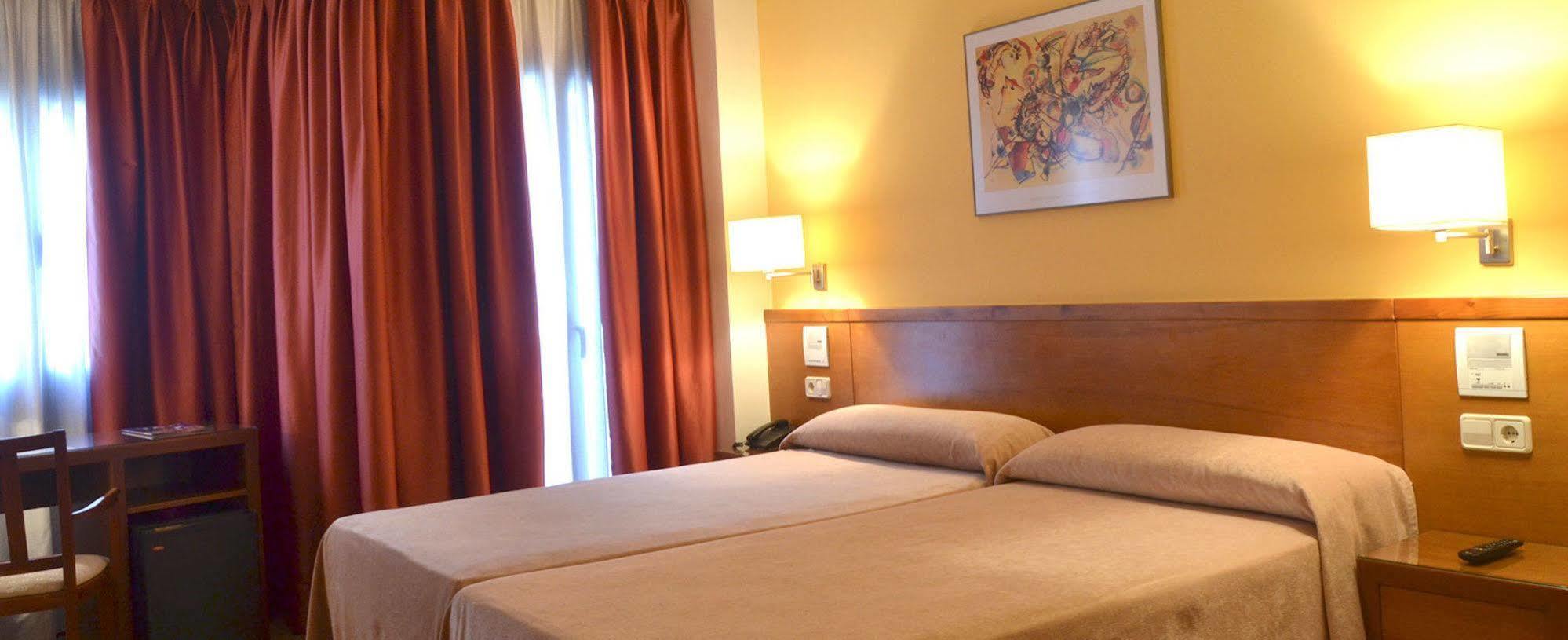 U Hotel Ogalia فيجو المظهر الخارجي الصورة